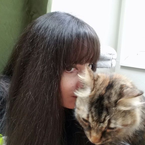 Meet your Posher, Sarah - Picture 1 of 1